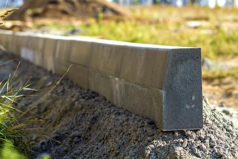 How ConcreteMatch connects you with concrete curb installers